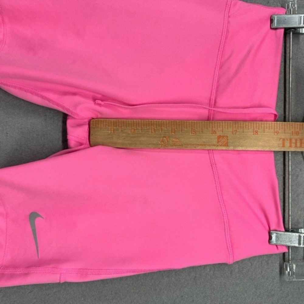 Nike Fast Running Shorts Womens Size XS Pink Glow‎ Dri-Fit Mid Thigh Barbiecore - Picture 6 of 12
